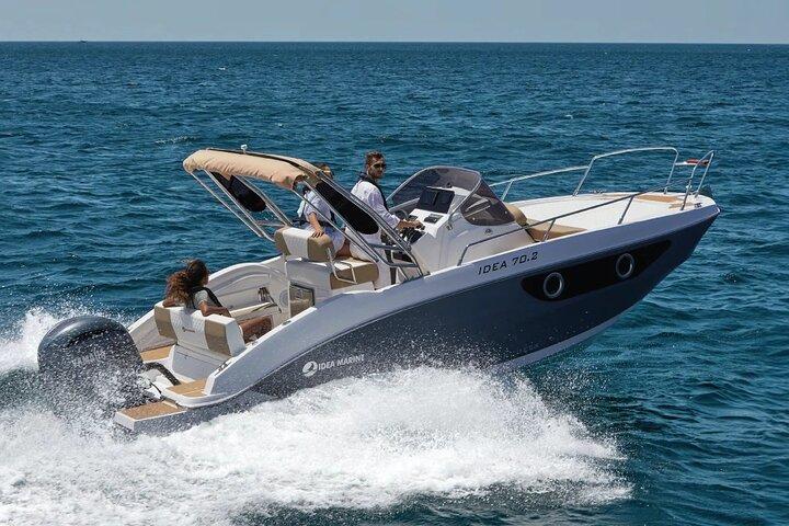 Boat Tour: Amalfi Coast & Capri Luxury Cruise